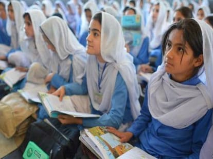 Sikh girl Manbir Kaur tops Class 10 exam in Pakistan