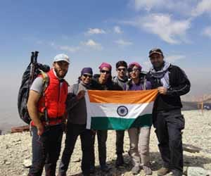 toolika of meerut reached to the highest volcano of asia