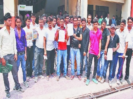 ipl k nam par thagi