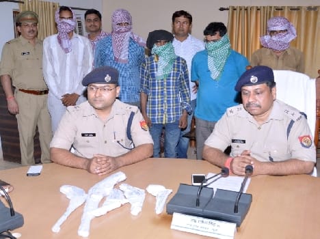 five goon have been arrested by mathura police