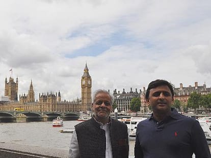 cm akhilesh yadav london tour