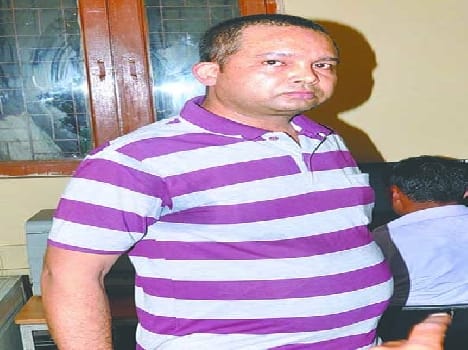 pension office employe arrested on bribe