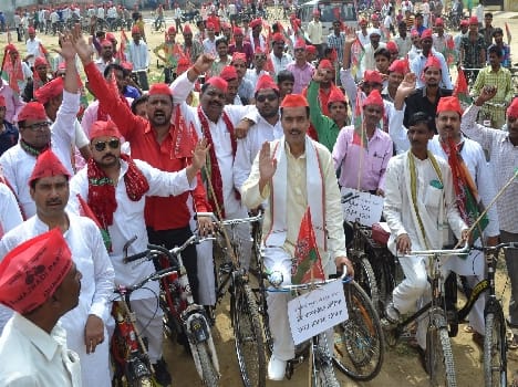 The bicycle trip to introducing socialist Jnsndesh