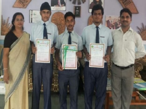 Governor Ryan was rewarded with three student