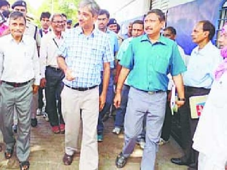 Railway land encroachment fierce looking DRM