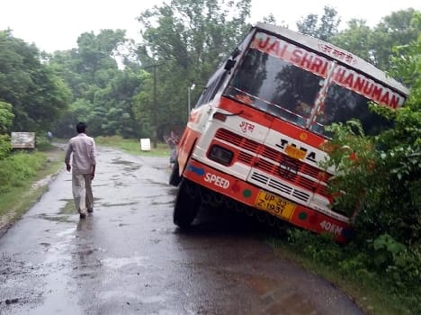 bus turn