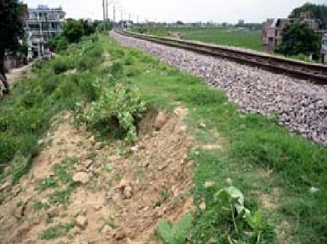 Heavy rainfall also could collapse at Allahabad railway track