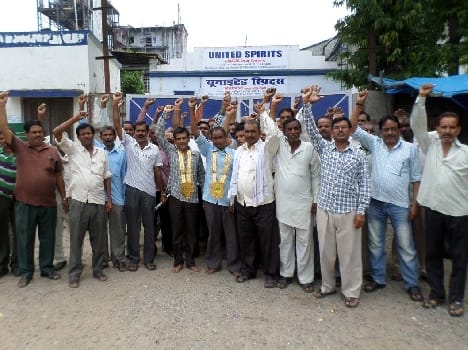 156 workers in front of the employment crisis