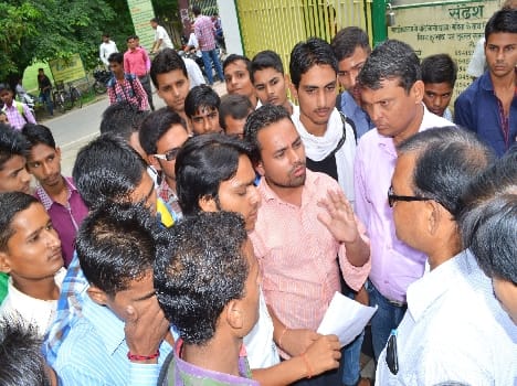 ABVP memorandum given to the Jif college principal
