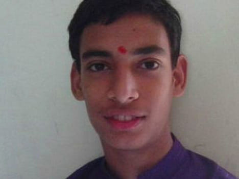 pune woman beats her son to death with cricket bat