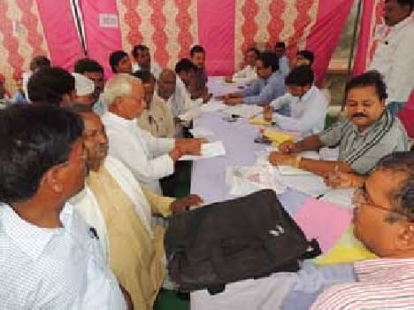 Disposed of 990 cases , 1007 people have benefited