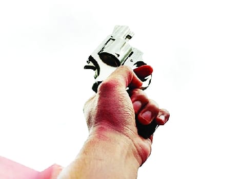 boy shoot himself while tking selfie