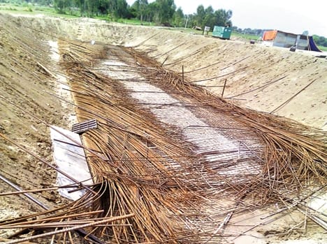 The death of three workers from falling trap rebars