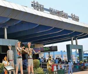 unclaimed briefcase at railway station parking, stir