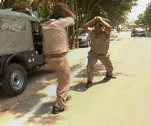 UP policemen fight each other for money