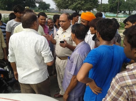 Restricted meat burial uproar, highway jam