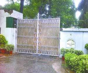 Fire in IAS officer's bungalow Fire, documents converted in ash