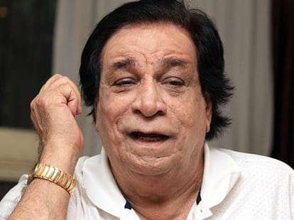 Amitabh Bachchan shares news of Kader Khan’s comeback