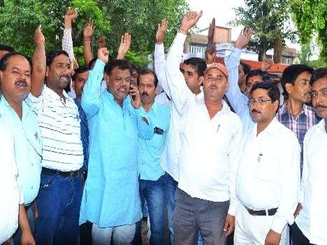 Teacher organizations perform Kalktret