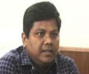 IAS officer caught in sting, relieve from uttarakhand.