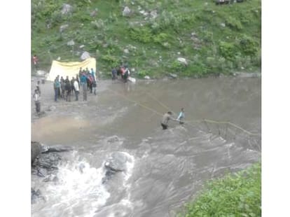 five people drowned in himachal.