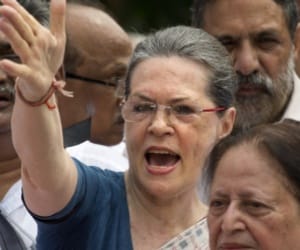 Congress alleged that UP govt does not have good officers.