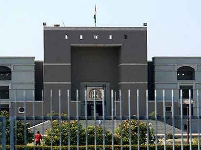 As for guts, I am known to Mayawati and Mulayam: CJ