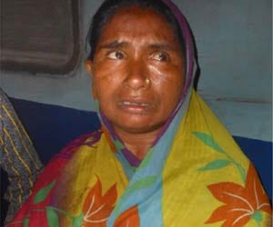 lady beaten by constable for just twenty rupees