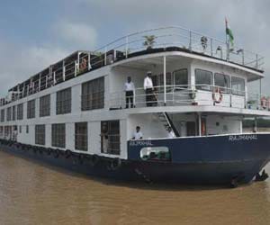 rajmahal reached kashi from kolkata