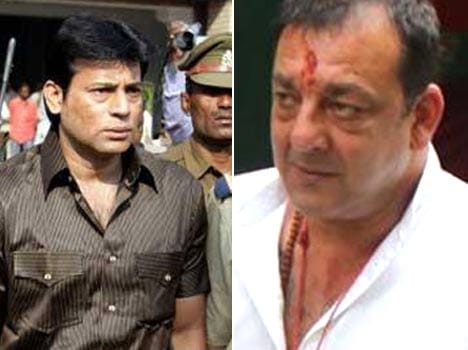 Gangster Abu Salem has denied that he went to the house of Sanjay Dutt and gave him AK-47