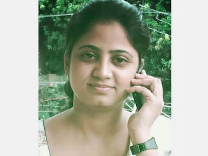 renu became sdm in up pcs result