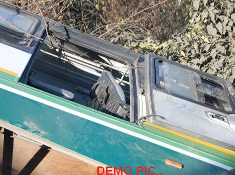 bus accident near chamba pangi himachal 8 dead 10 injured.