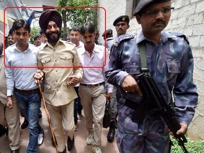 rakesh sharma and vikramjeet get bravery awards