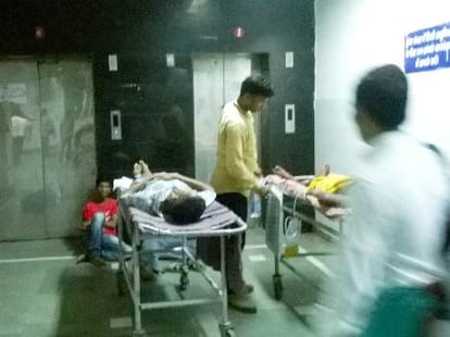 one died in kgmu trauma centre lift