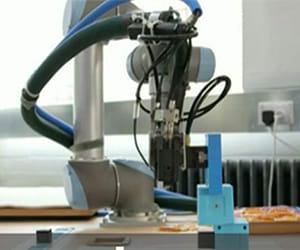 Robot Builds Other Robots