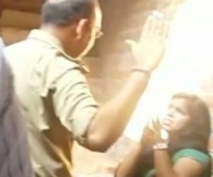 police misbahaves and slaps a girl in UP