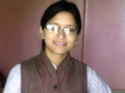 renu became sdm in up pcs result