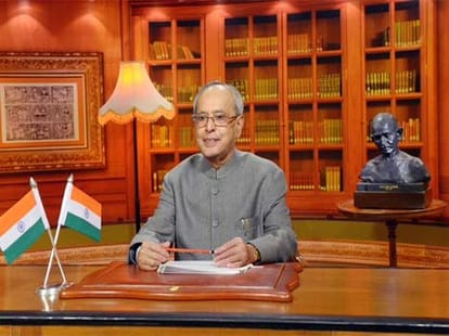 president pranab mukharjee teach students in delhi