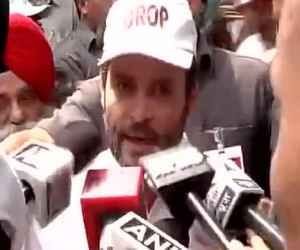 kejriwal backs ex-servicemen on protest at jantar mantar