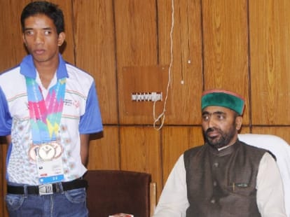 vijay singh got gold in special olympic world games.