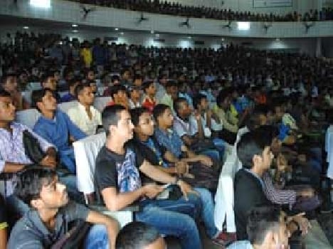 To move to the top students at the BHU be responsibility of