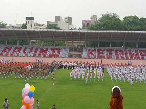 Kejriwal in controversy over his name display Independence Day.