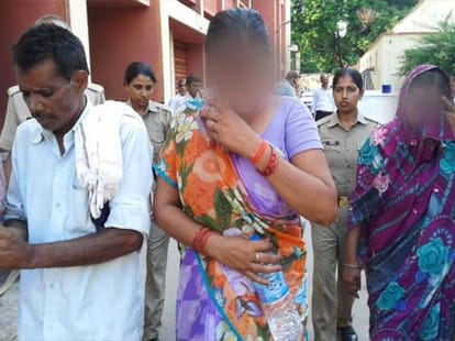 life imprisonment to two lesbian and three others in murder case