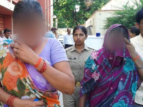 life imprisonment to two lesbian and three others in murder case