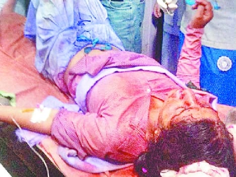 accident in rampur one died 14 injured.