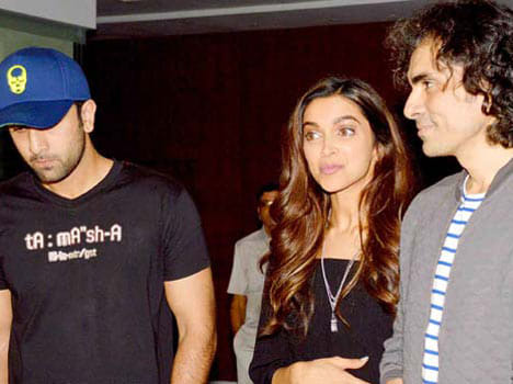 ranbir kapoor to remain aloof from tamasha promotion