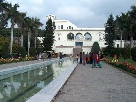 critical analysis of yadvindra garden pinjore