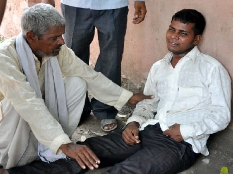 attack of dacoits in mathura