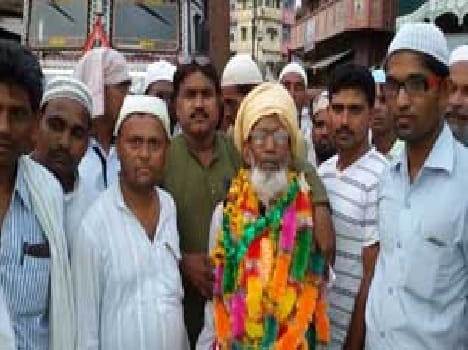 Duddhi the left for Hajj