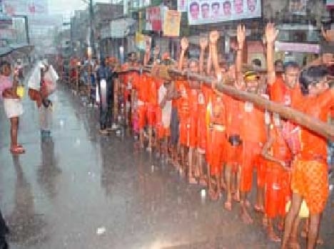 Rain continued in fast Kavaria Carvan of
